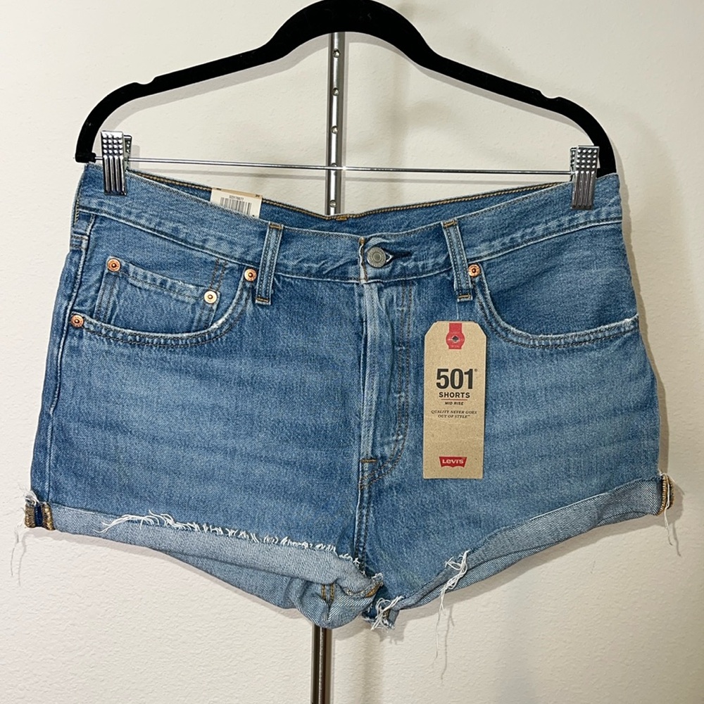 Levi’s 501 Mid Rise Shorts